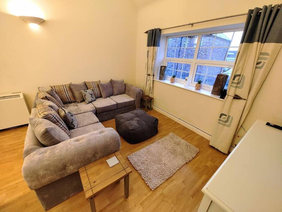 Cosy Central Modern Apartment Nantwich Extérieur photo