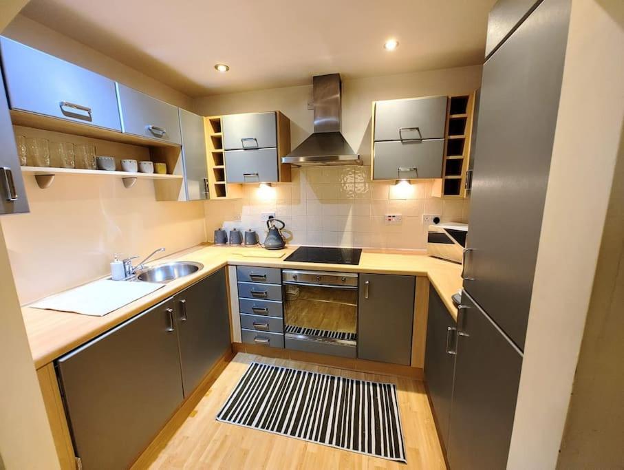 Cosy Central Modern Apartment Nantwich Extérieur photo