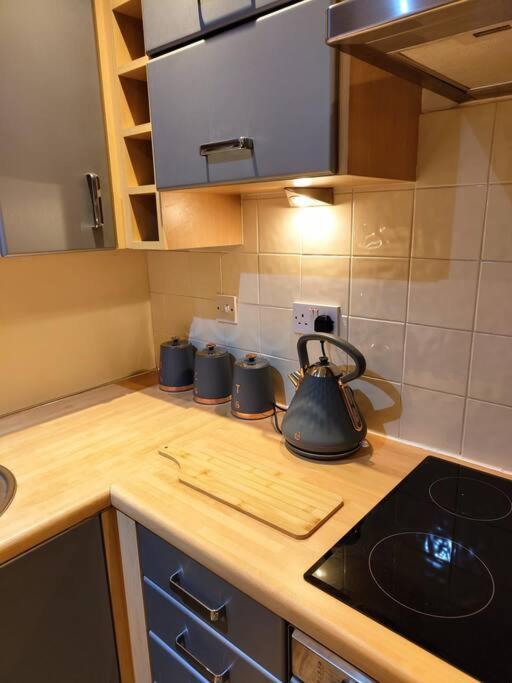 Cosy Central Modern Apartment Nantwich Extérieur photo