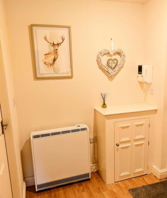 Cosy Central Modern Apartment Nantwich Extérieur photo
