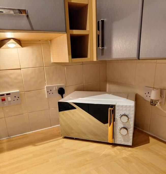 Cosy Central Modern Apartment Nantwich Extérieur photo